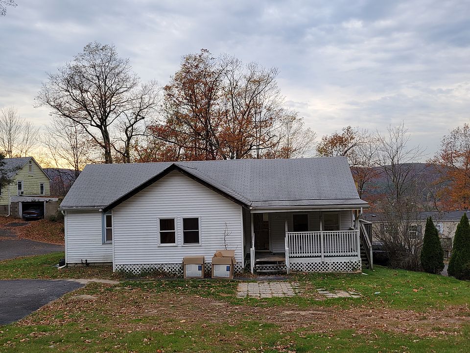 Feel free to pass by. Live is always better than pictures