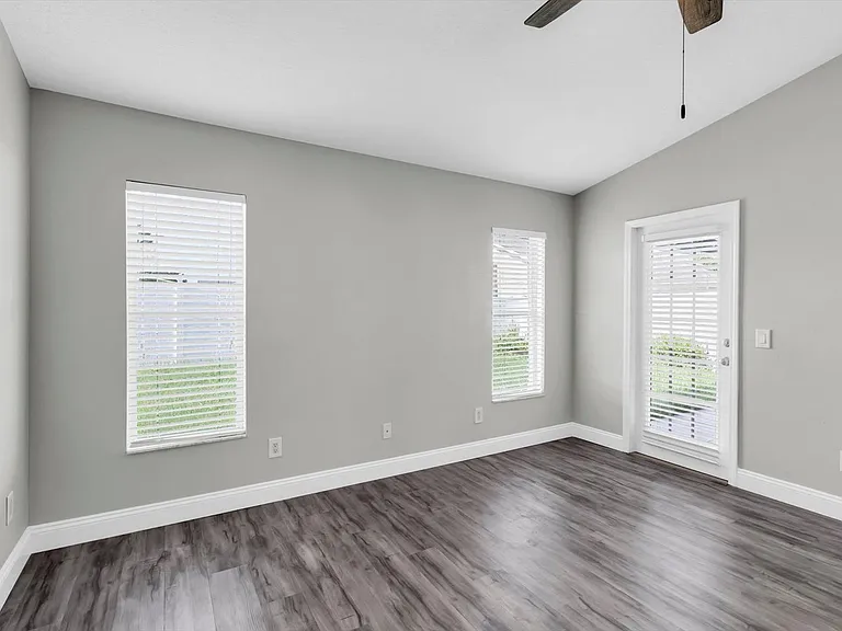 3335 Clover Blossom Cir — Photo 17