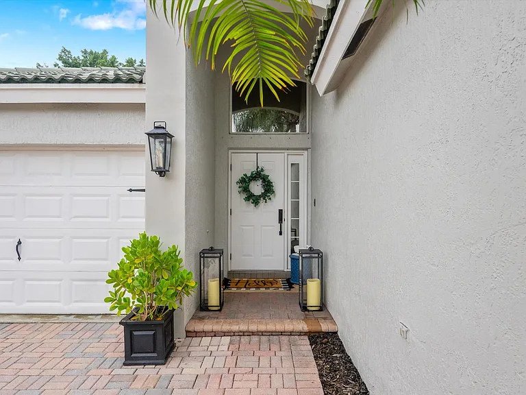 4221 Bluff Harbor Way — Photo 5