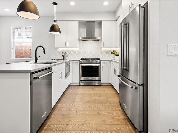 4th image of 1432 Knox Court