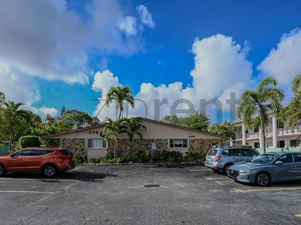 6040 SW 26th St #1, Hollywood, FL 33023