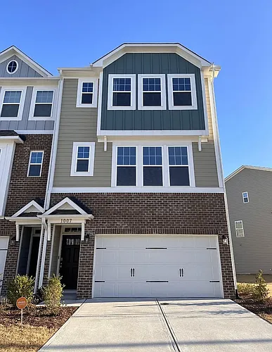 1007 Freeport Dr Photo 1