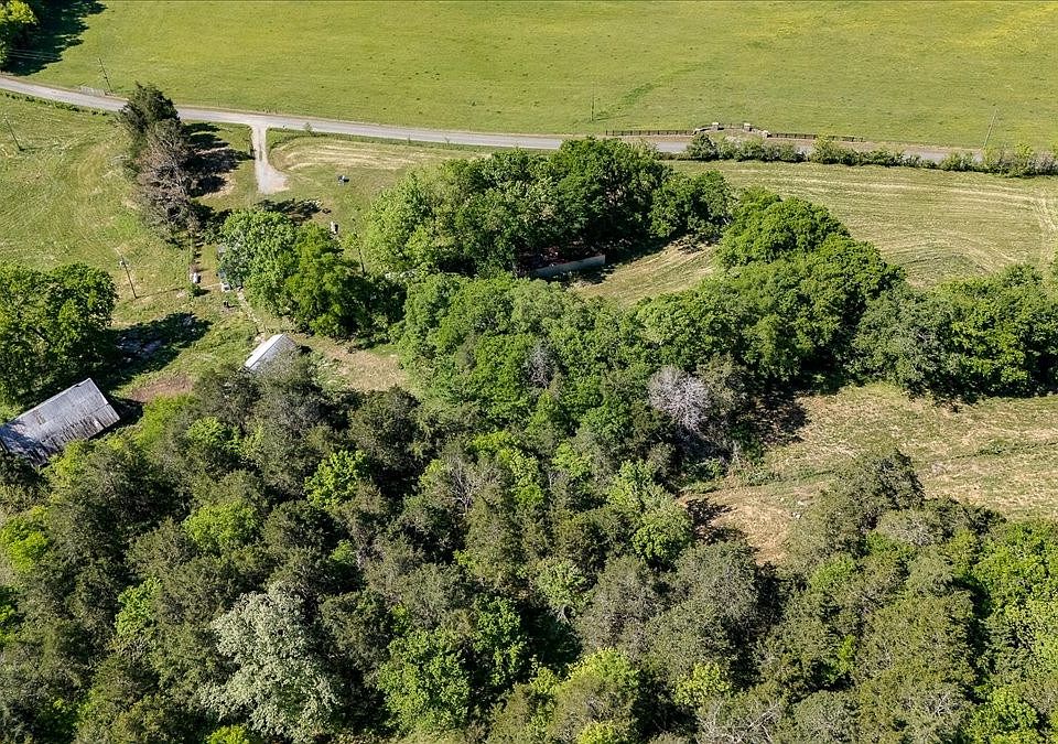 37th image of 7480 Beech Hill Rd