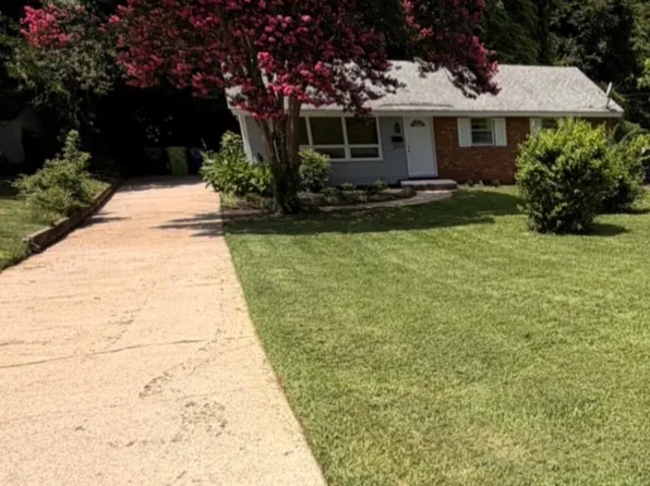 1513 N King Charles Rd, Raleigh, NC 27610