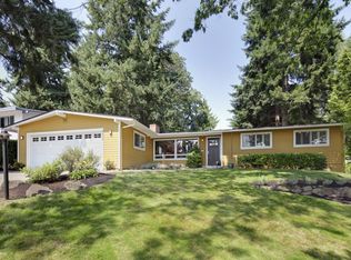 9832 NE 139th St, Kirkland, WA 98034