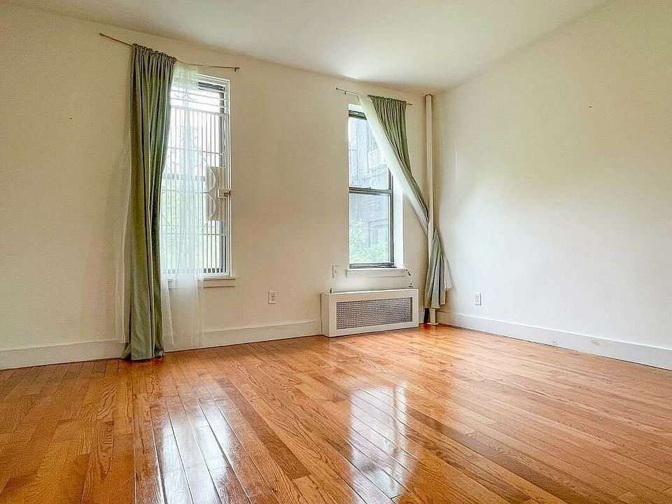 1st image of 166 Suffolk St APT 3C