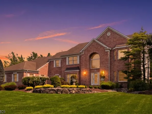 319 Valley View Cir, Freehold Twp., NJ 07728