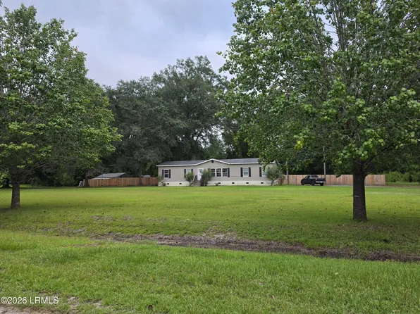 216 Joyland Lane, Cottageville, SC 29435