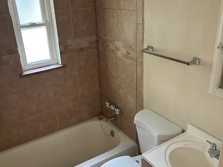 3317 Buell St — Photo 5
