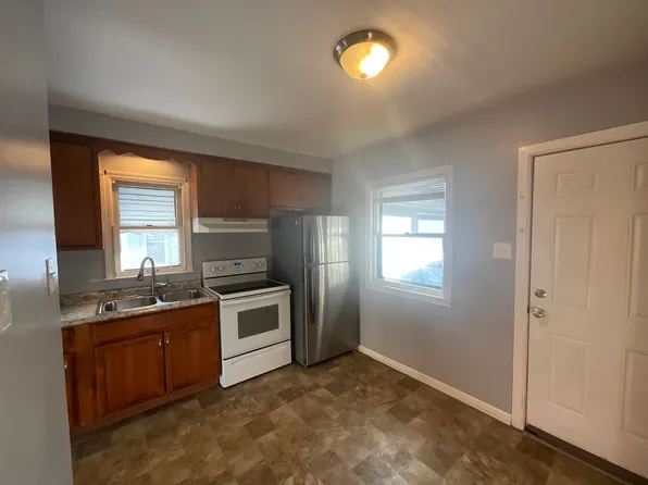 5695 N 57th St, Milwaukee, WI 53218