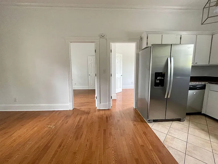 22 Cooper St #B — Photo 14