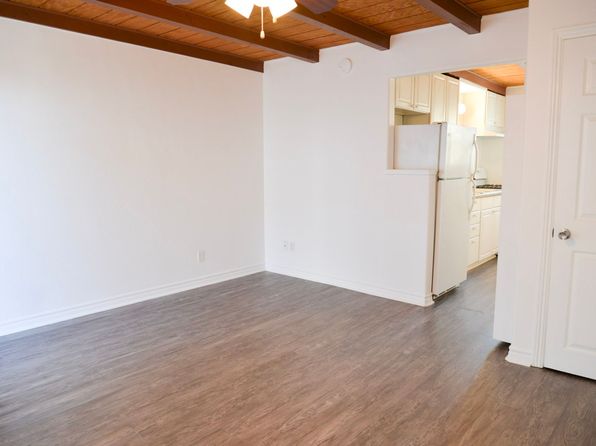 2601 S El Camino Real