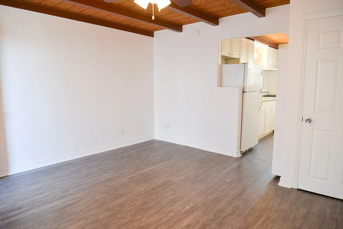 Building Photo - 2601 S. El Camino Real