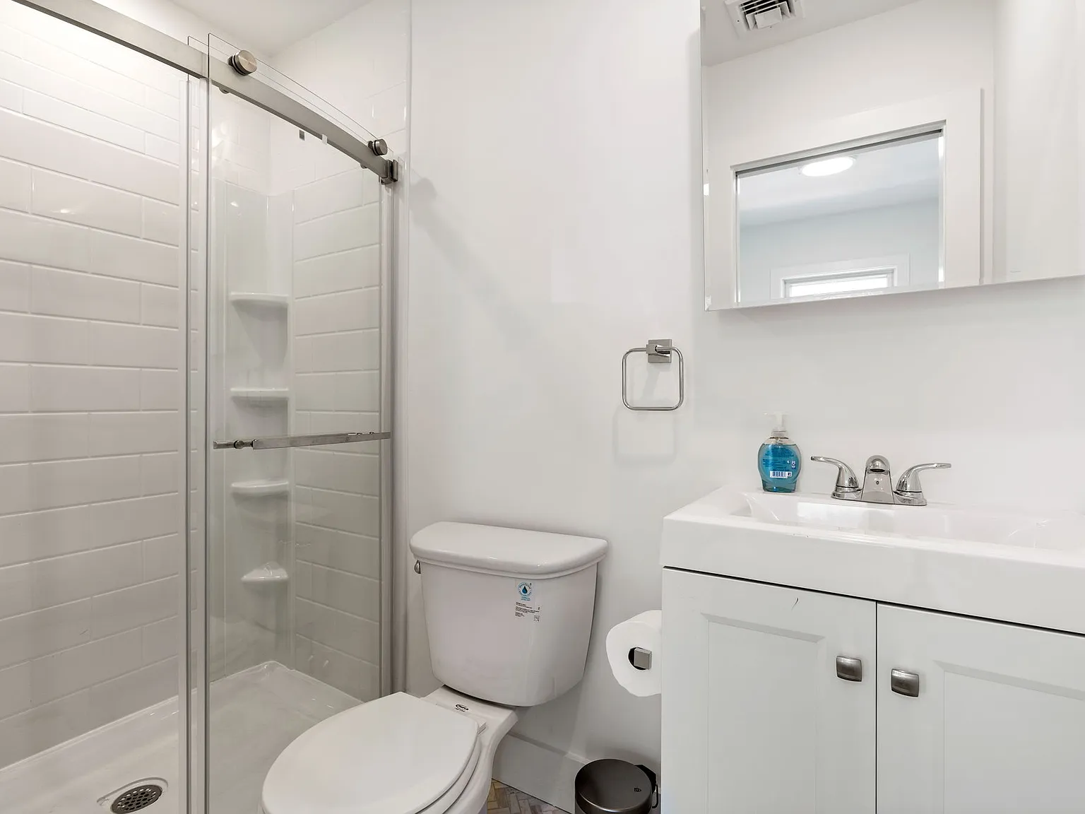 1 bed, $1,525 — Photo 3
