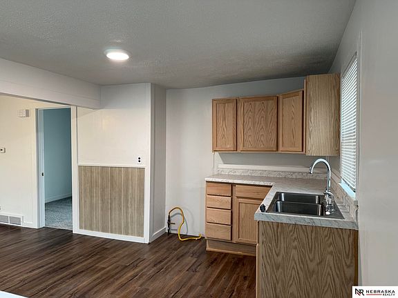 4th image of 434 S 2nd St
