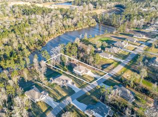 11731 Oakwood Ranch Dr, Willis, TX 77378