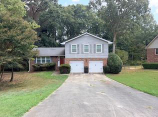 3216 Hidden Forest Dr, Snellville, GA 30078