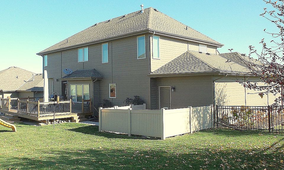 2nd image of 12524 S 81st St