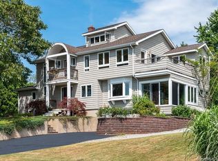46 Old Black Point Rd, Niantic, CT 06357