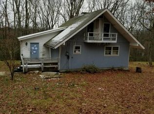 112 Beverly Dr, Shohola, PA 18458