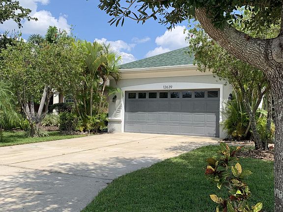 2 car garage and 2 lane width driveway