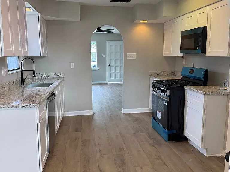 Brand New Kitchen Shines