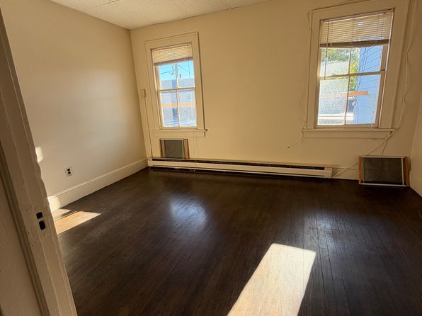 329 Main St APT 5