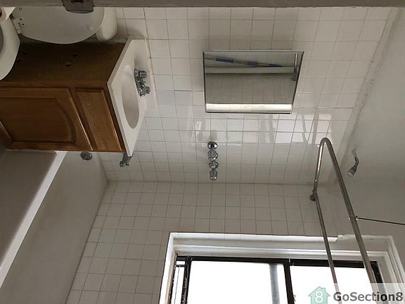 5th image of 1220 College Ave APT 3B