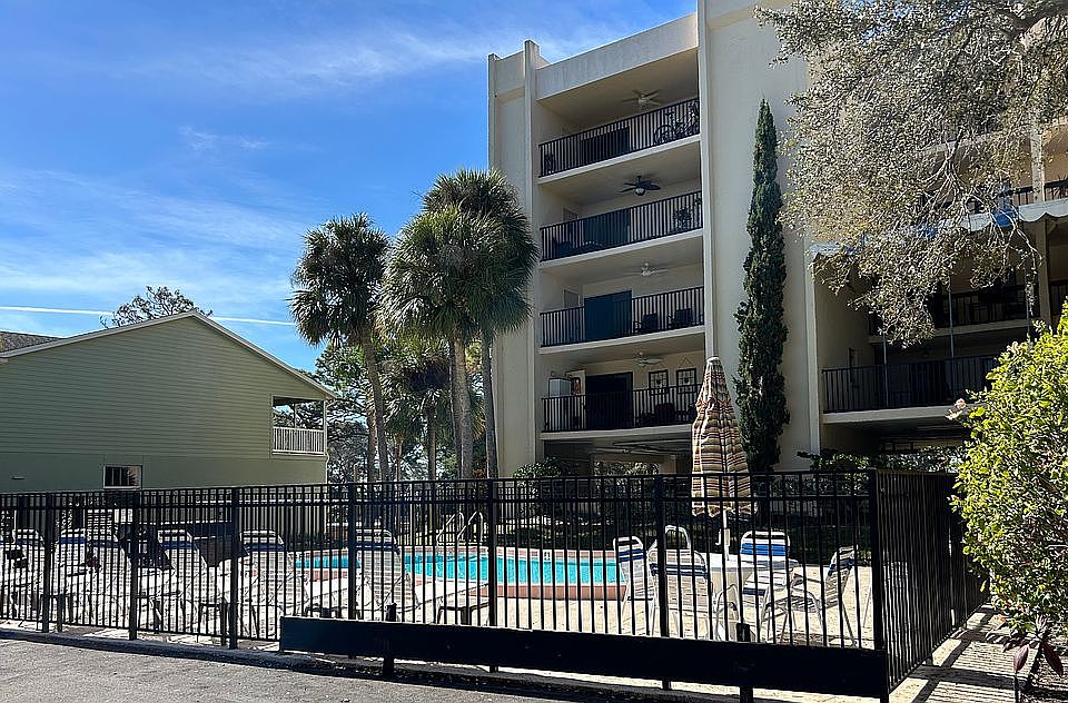 2nd image of 202 Tarpon Point