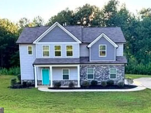 235 Flatcreek Dr, Lagrange, GA 30241