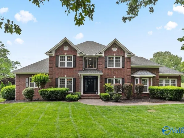 3000 Hampton Cove Way SE, Owens Cross Roads, AL 35763