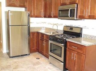 9110 104th St APT 2, Richmond Hill, NY 11418
