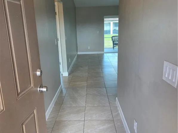 1117 Gordon Ave S, Lehigh Acres, FL 33973