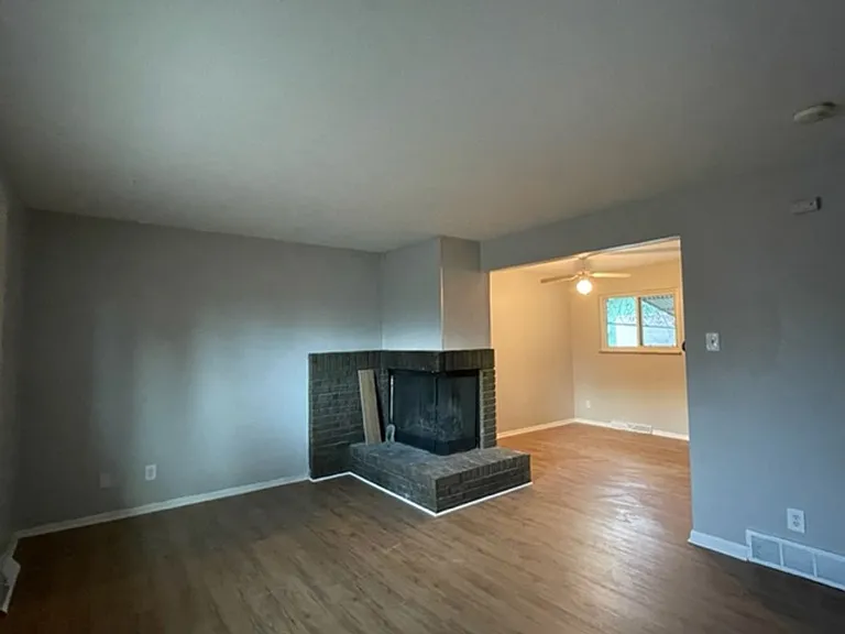 387 S Queen Cir — Photo 6