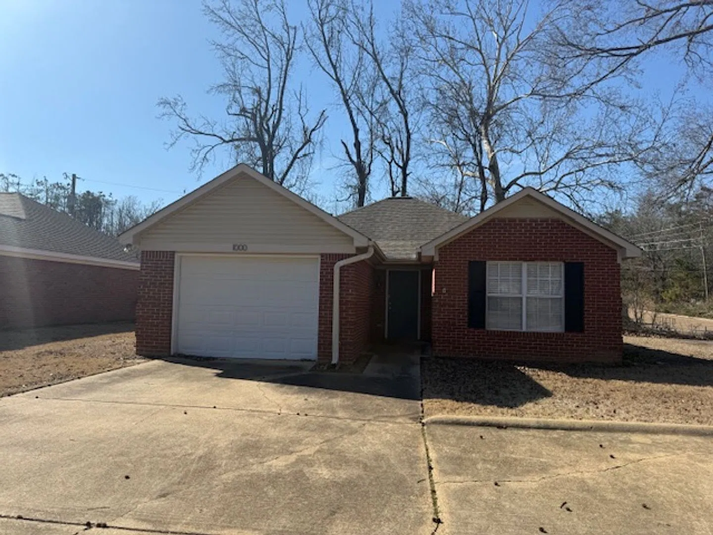 1000 Creekside Place — Photo 1