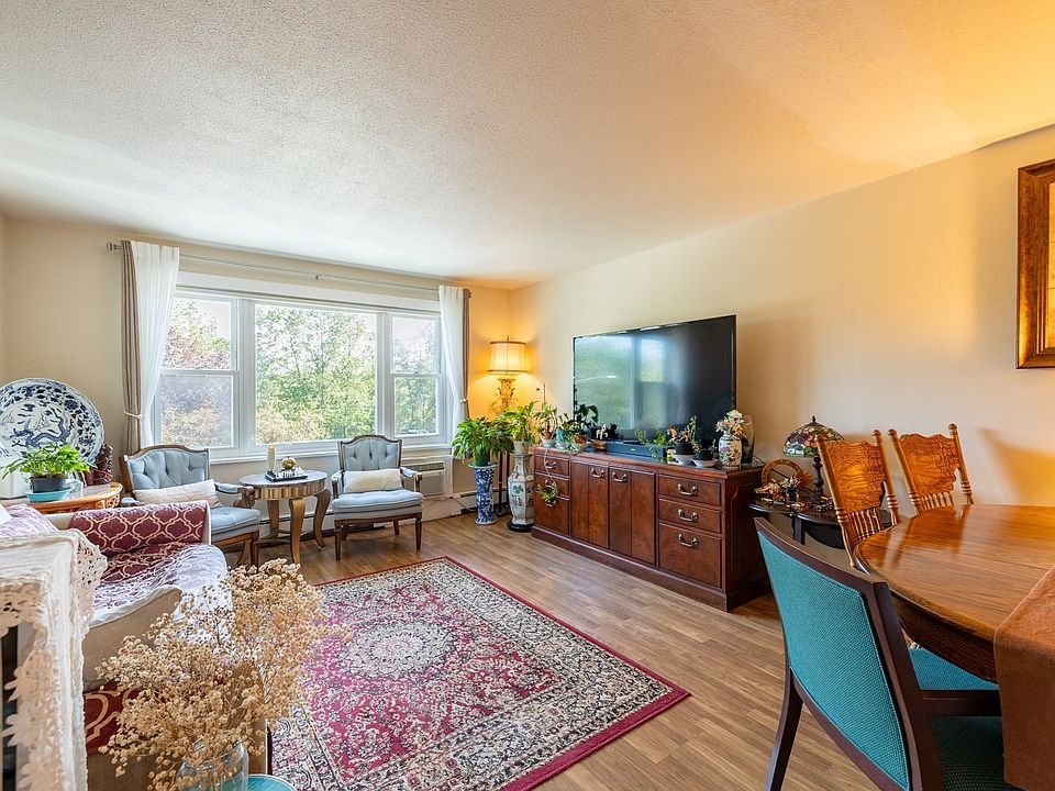 1st image of 2 Colonial Dr #C2-5