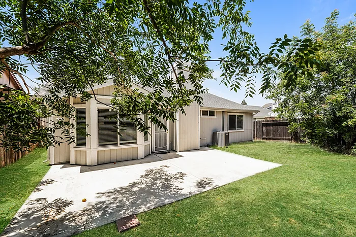 7654 Zephyr Hills Way — Photo 15
