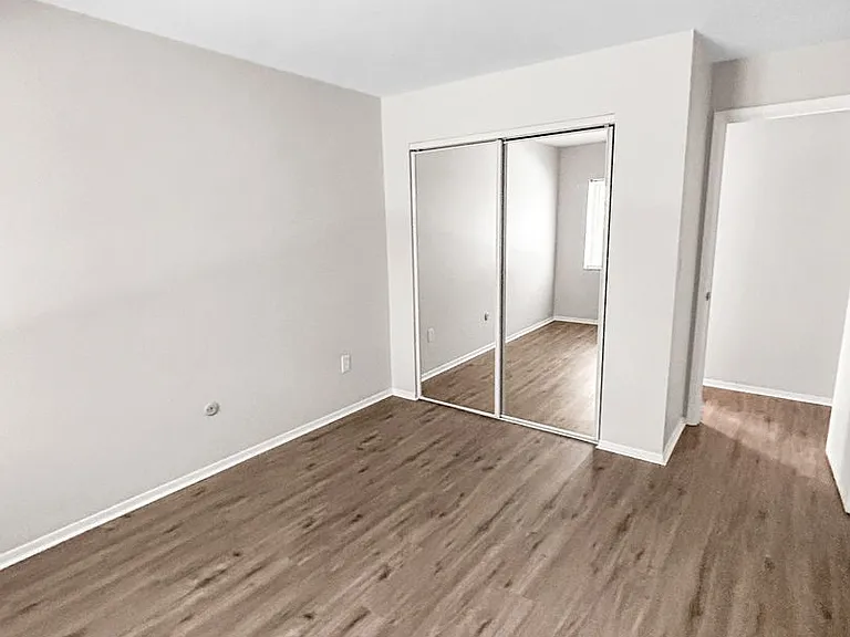 5085 Sanlin Dr — Photo 17