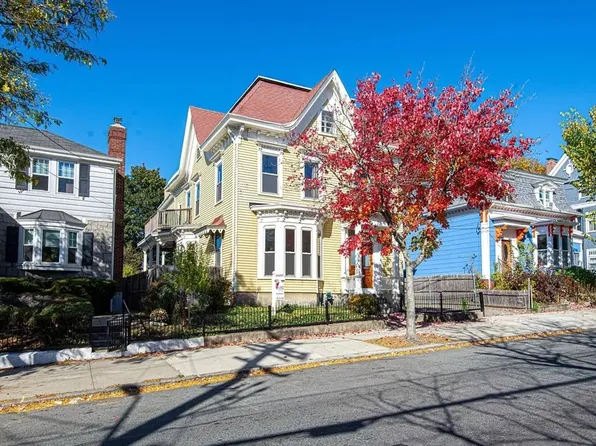 72 Doyle Ave Floor 1, Providence, RI 02906