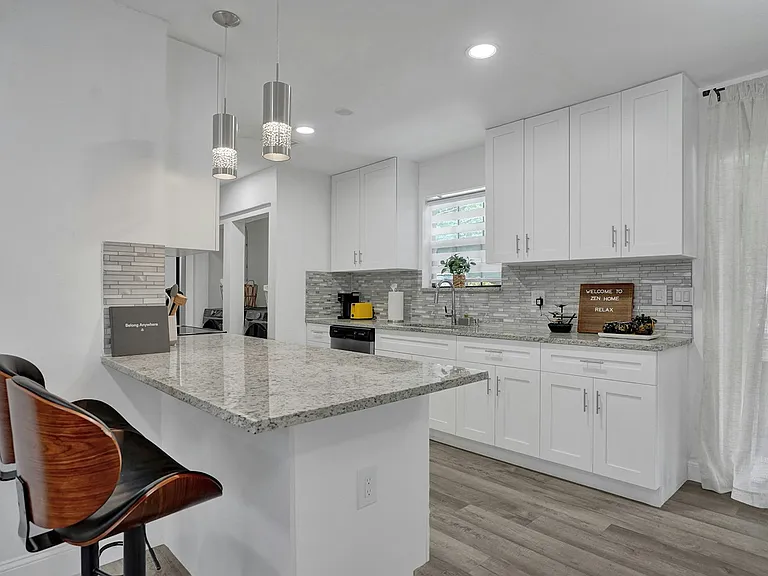 4111 SW 18th Ct #3/2 — Photo 6