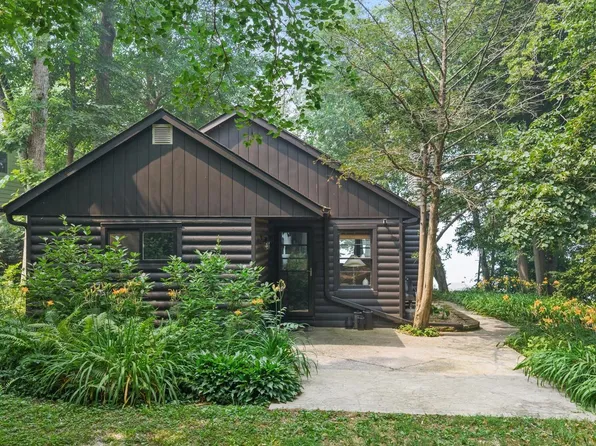 N9063 E Miramar DRIVE, East Troy, WI 53120