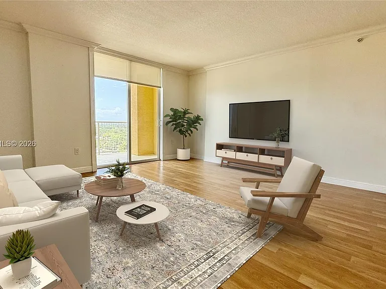 900 8th St #1501 — Photo 3