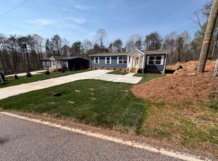 290 Forest Lake Rd, Duncan, SC 29334