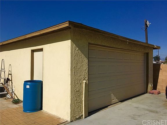 5th image of 16440 Valencia Ave