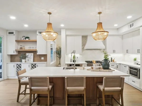 892 Piovana Ct, Carlsbad, CA 92011