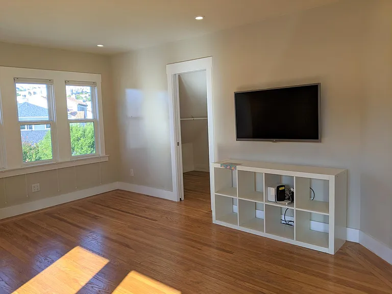 Wawona St — Photo 11