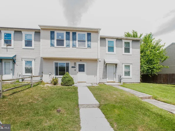 618 Kittendale Cir, Middle River, MD 21220