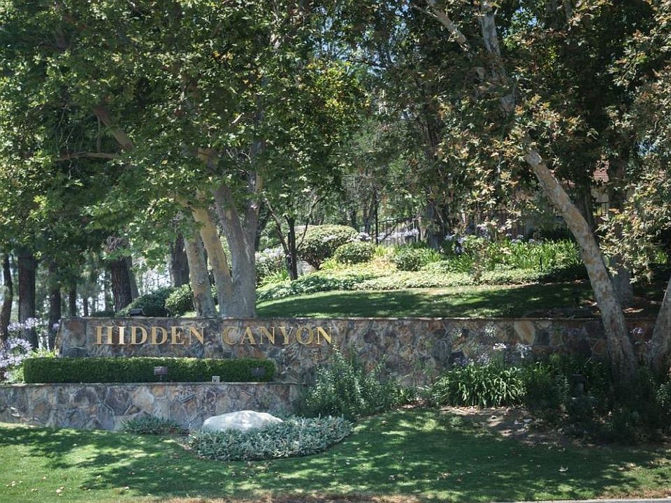 1st image of 1009 N Via Colinas