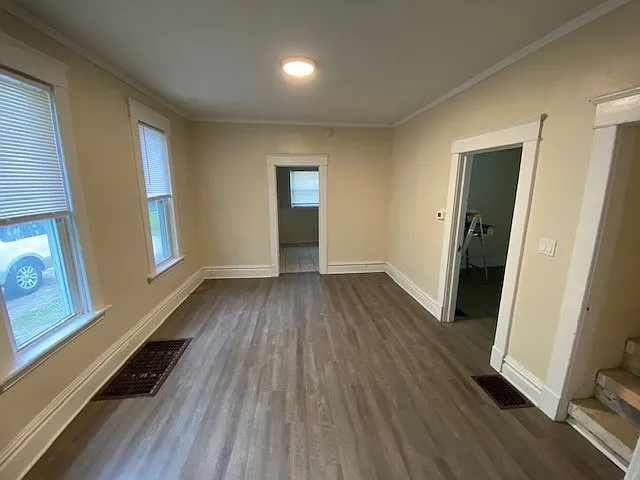 740 Oakland Ave SW — Photo 8