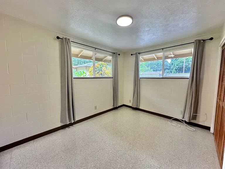 310 Iao Valley Rd — Photo 16